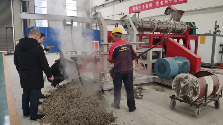 Brand new granulator machine manufacturer in china price in Angola